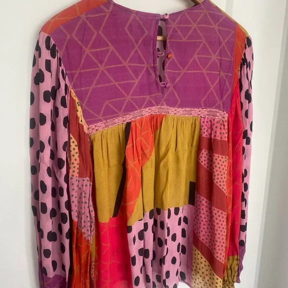 Colorful Patterned Women's Top - Picture 4 of 4